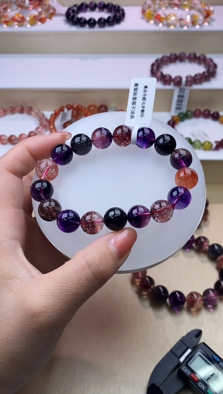 【闪购商品】水晶手链未镶嵌黑加仑超七12m+