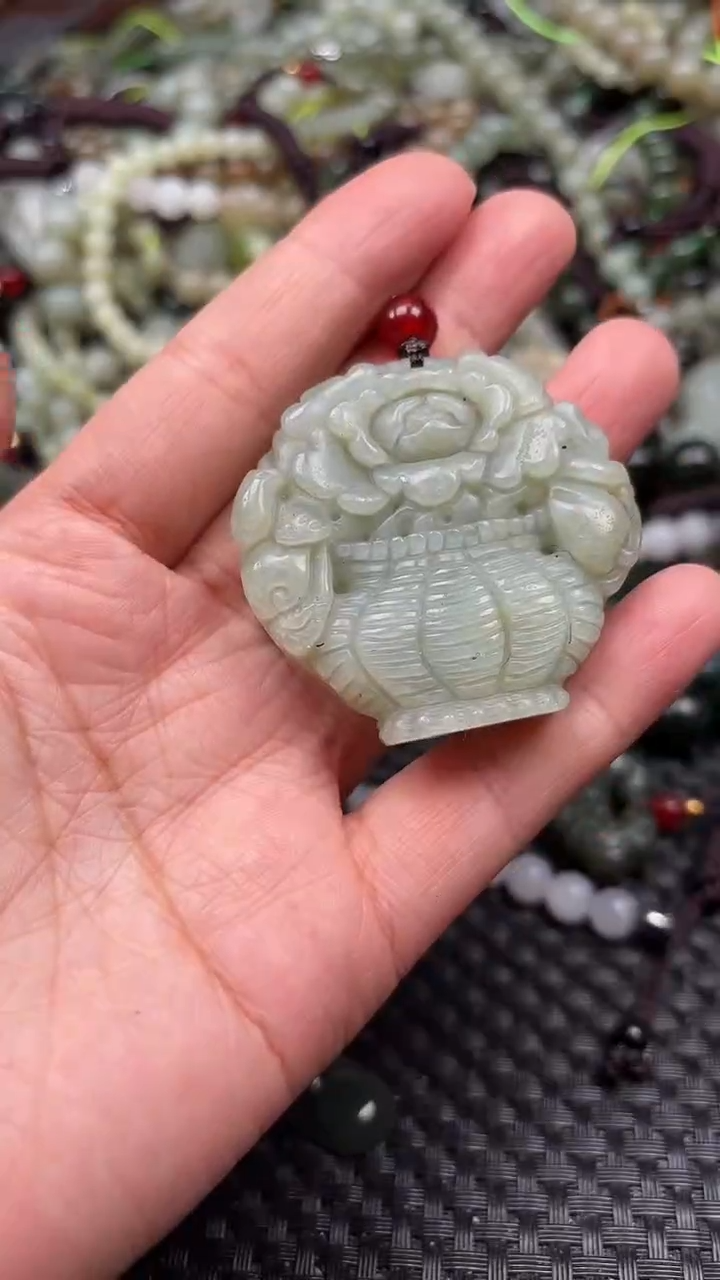 【闪购商品】和田玉颈饰未镶嵌1