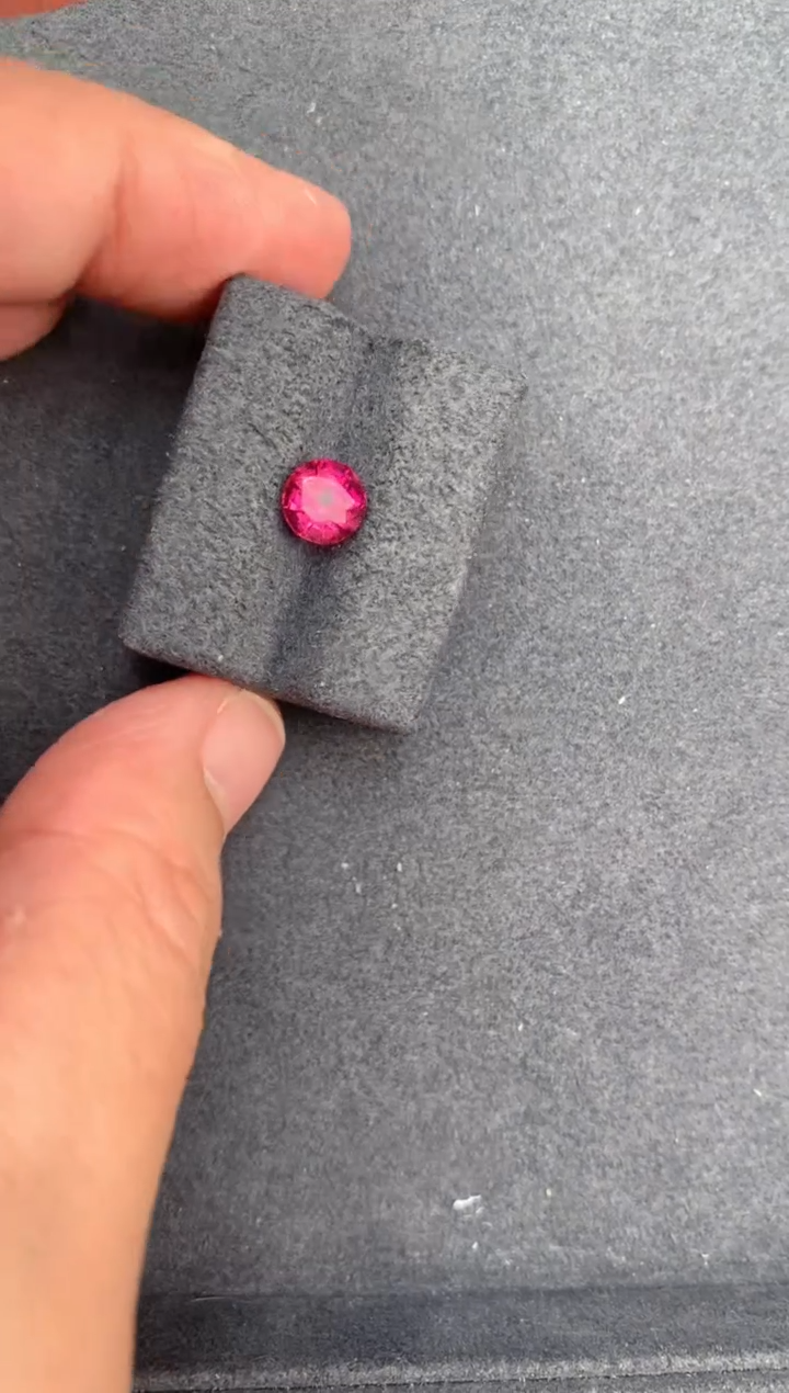 【闪购商品】碧玺裸石未镶嵌1.2ct卢比莱