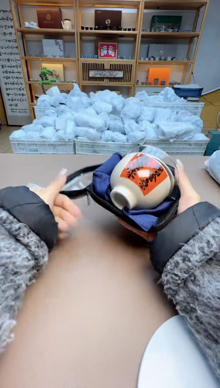【闪购商品】摆件瓷制品S1111111111111