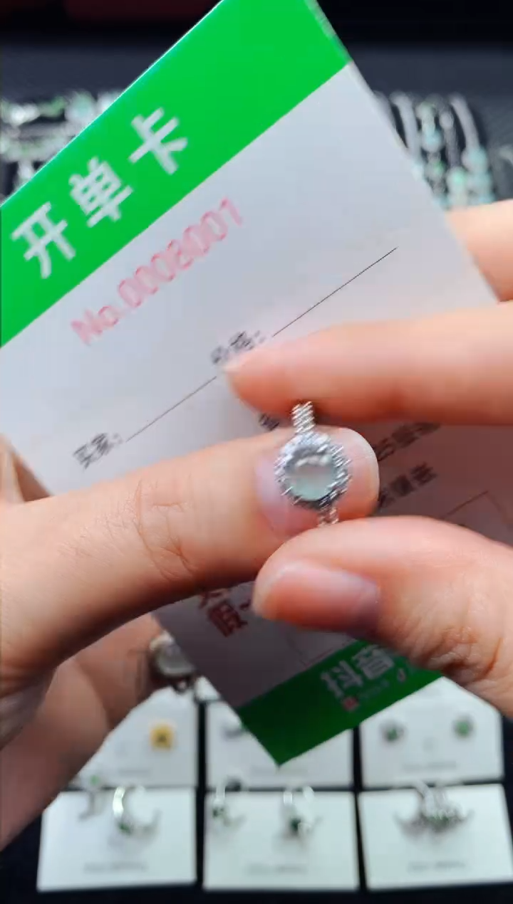 【闪购商品】翡翠戒指银S925镶嵌8001