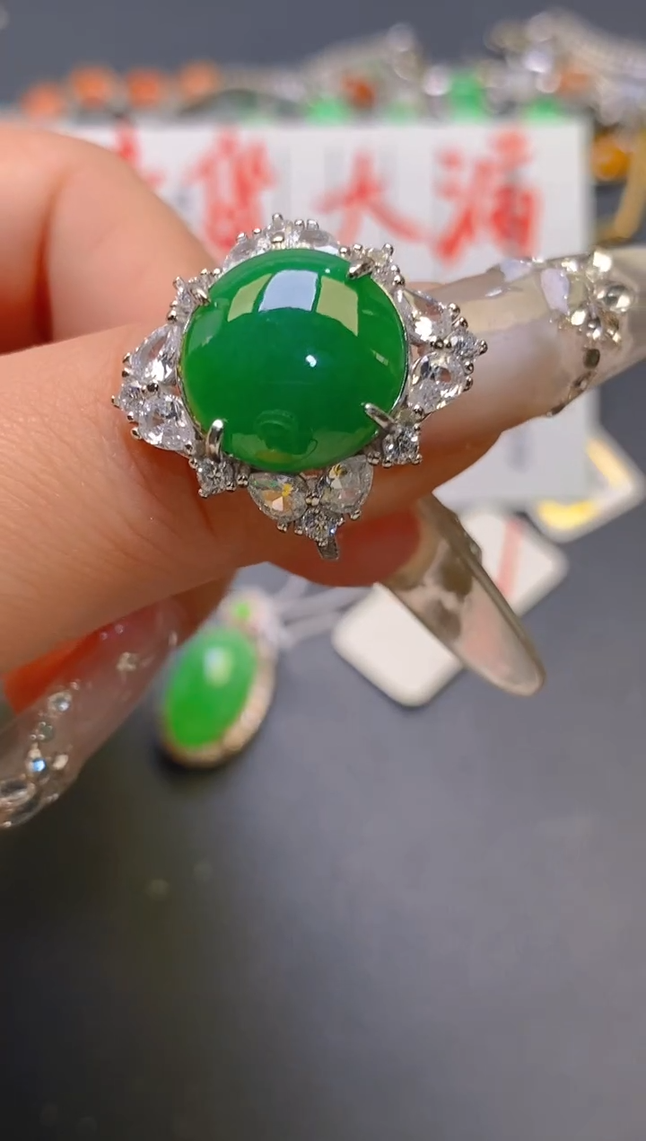 【闪购商品】翡翠耳饰银S925镶嵌天然A货翡翠1