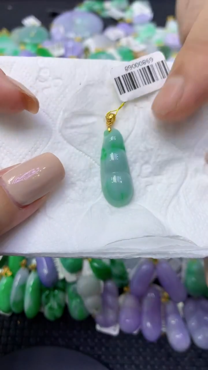 颈饰未镶嵌翡翠天然缅甸翡翠A货