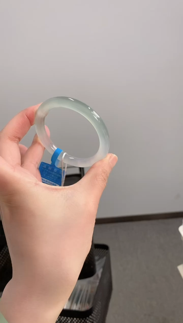 【闪购商品】玛瑙/玉髓手镯未镶嵌51-52圈