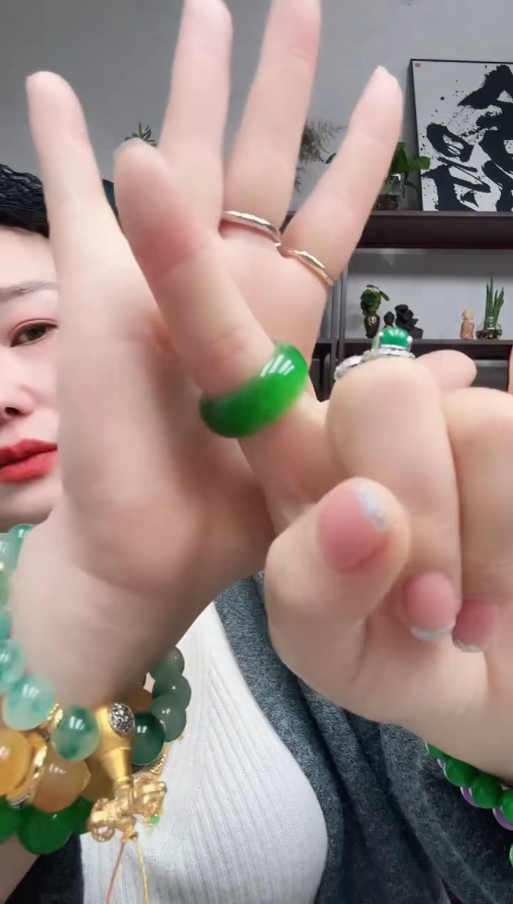 未镶嵌戒指翡翠加宽戒圈
