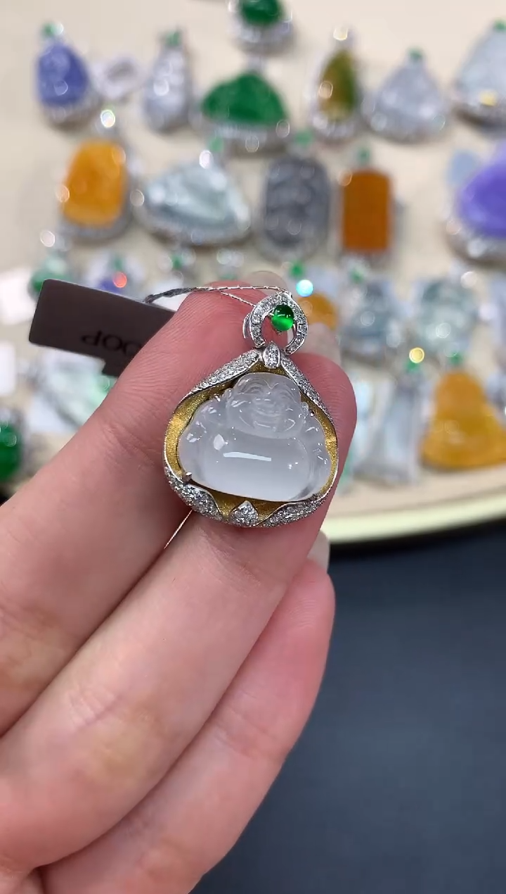 【闪购商品】翡翠吊坠(不含链)18K金镶嵌吊坠A283|6980