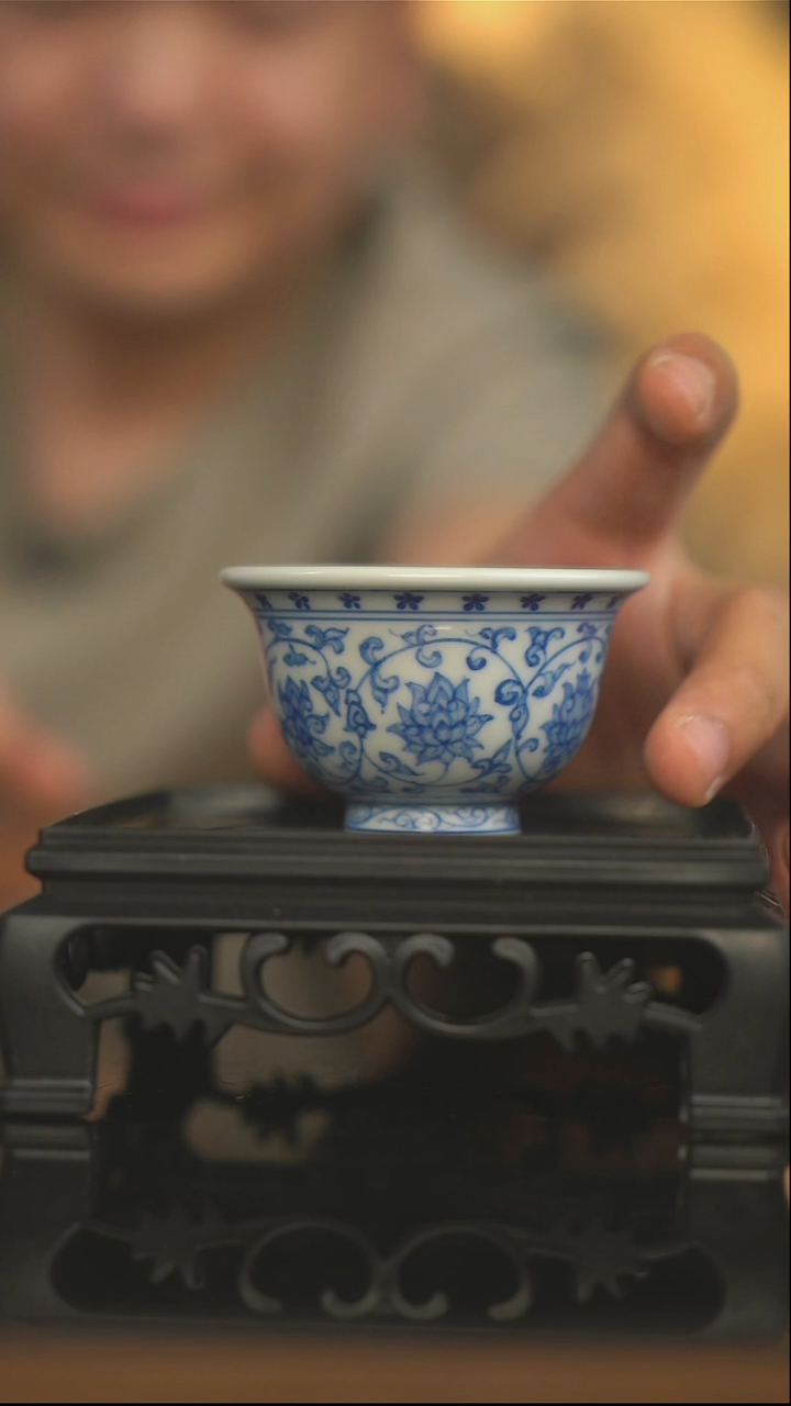 杯子缠枝莲小压手11111