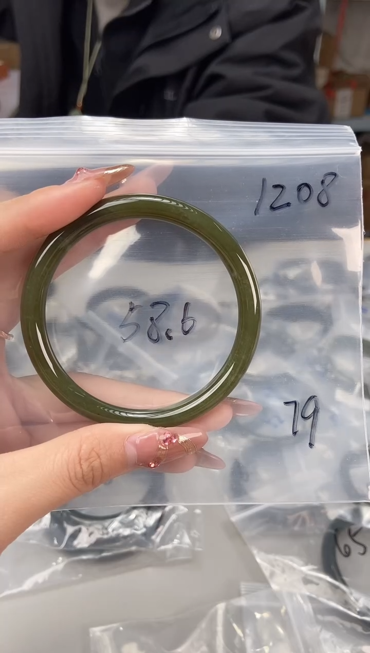 【闪购商品】和田玉手镯未镶嵌天然和田玉手镯1208