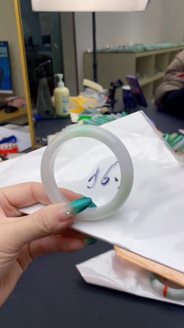 【闪购商品】翡翠手镯未镶嵌0498099777