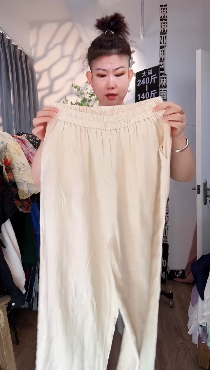 亚麻大码女装系列。