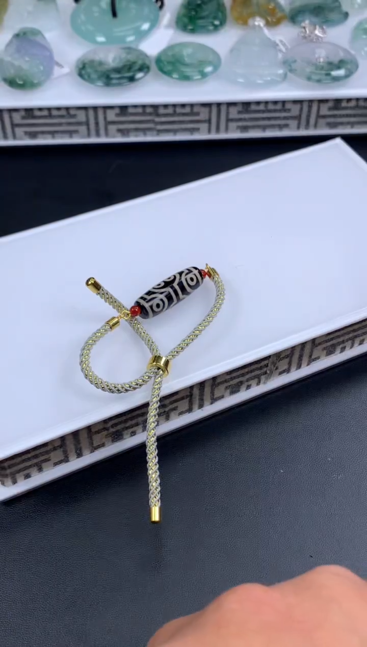 【闪购商品】玛瑙/玉髓手链未镶嵌1条