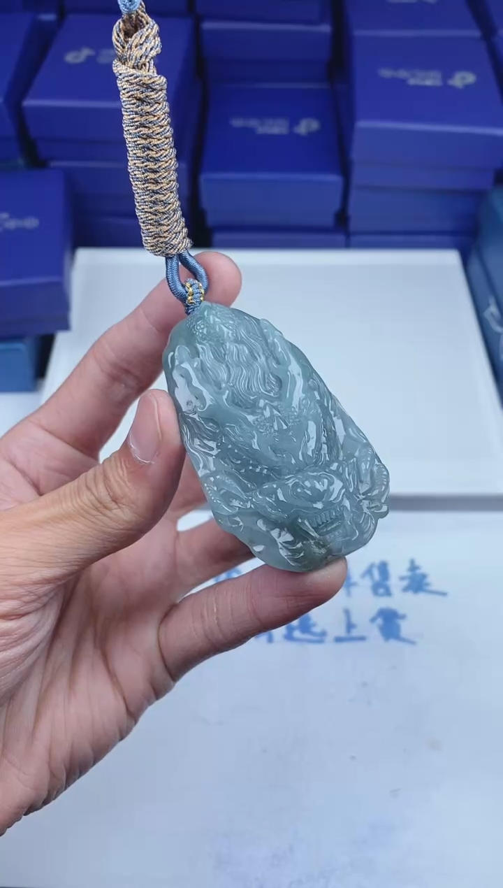 翡翠未镶嵌颈饰111111111