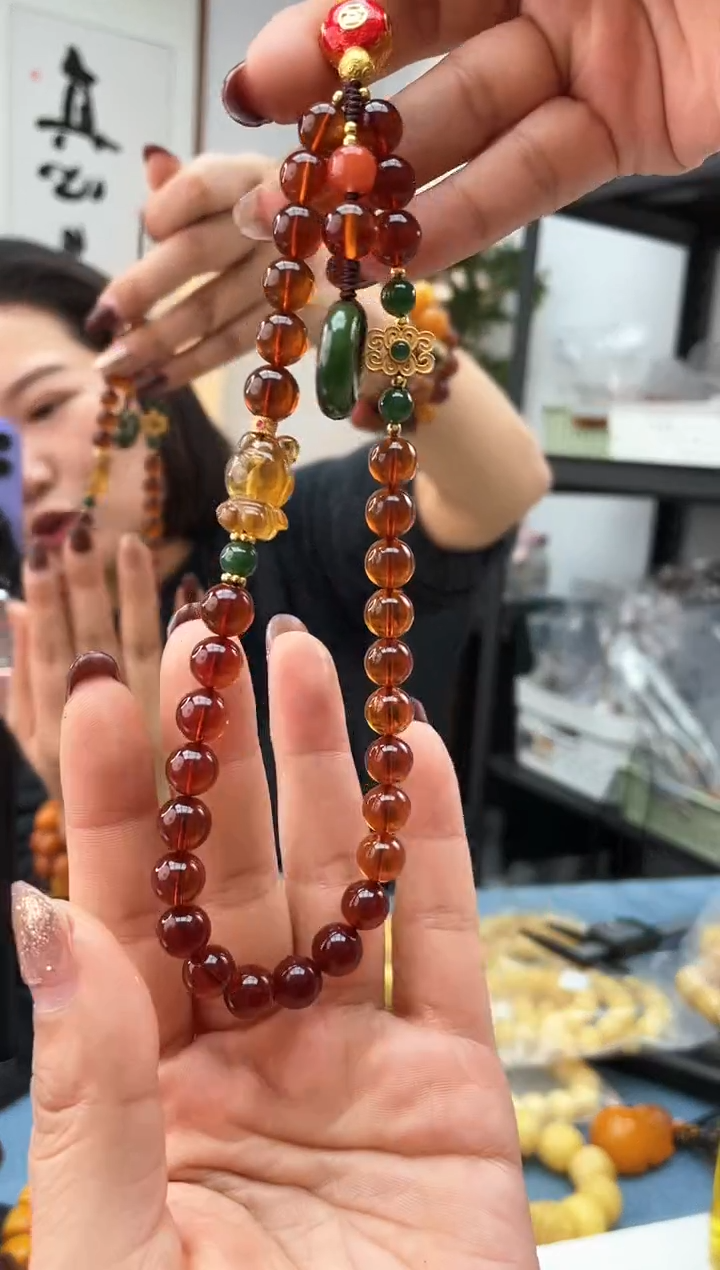 【闪购商品】琥珀珠宝奇石未镶嵌吊坠