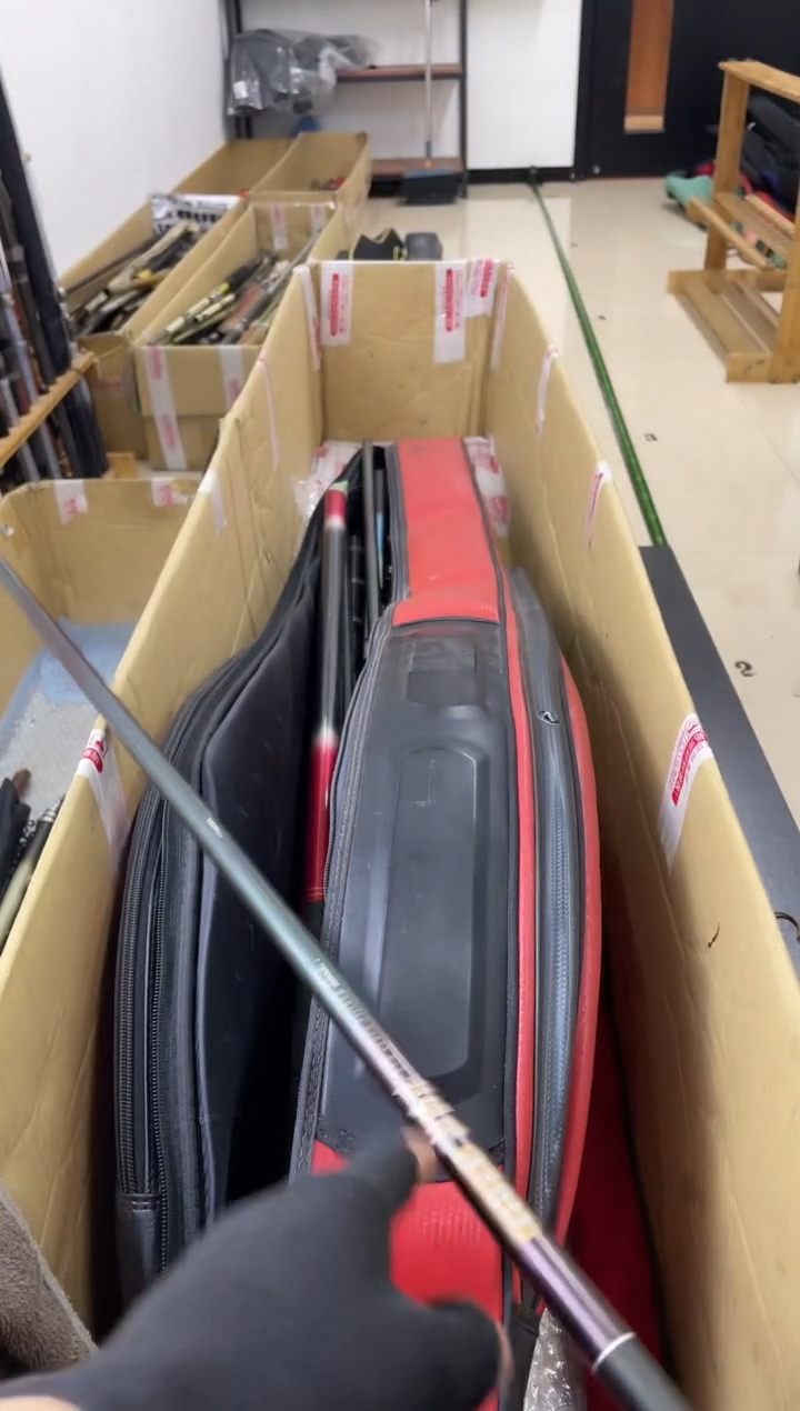 顺****傅孤品微瑕，以直播间介绍为准，加10元发顺丰。