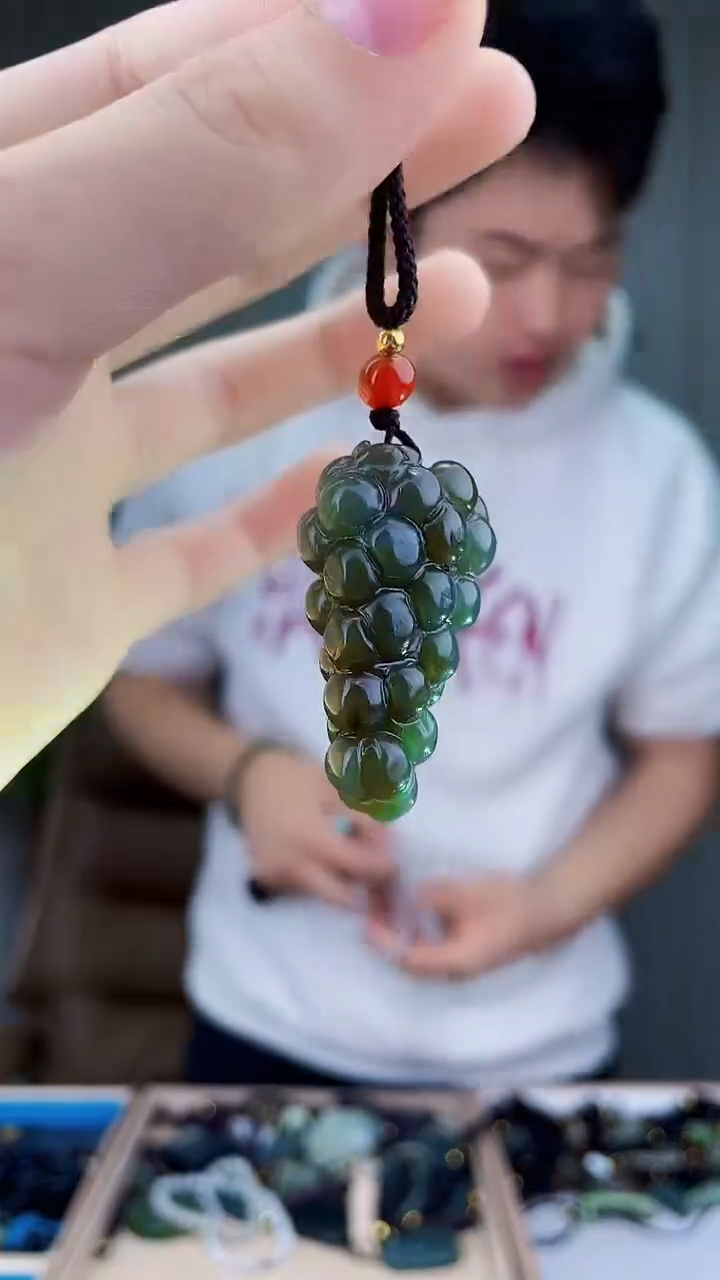 颈饰未镶嵌和田玉和田玉拍一发一，多样性发货！