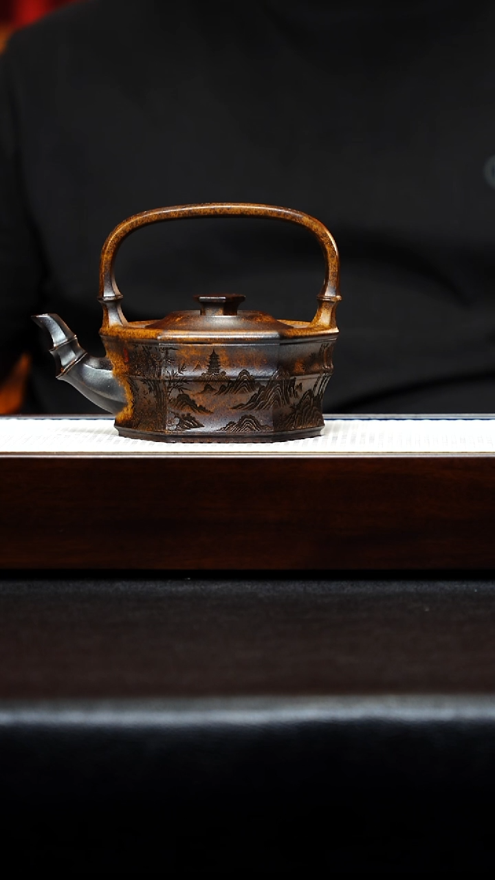 茶壶紫砂提梁 龙骨金沙