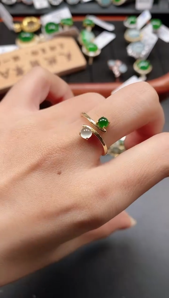 银S925镶嵌戒指翡翠1111