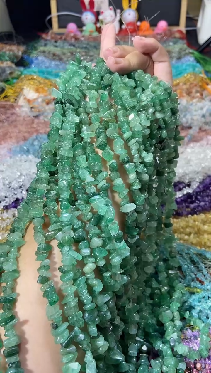 水晶珠宝半成品未镶嵌绿草莓晶