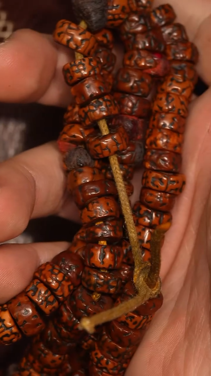 冲赛康胡子哥，藏传念珠114