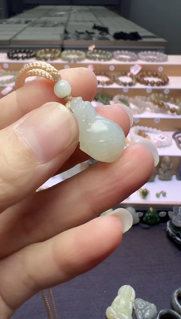 颈饰未镶嵌和田玉198号链接