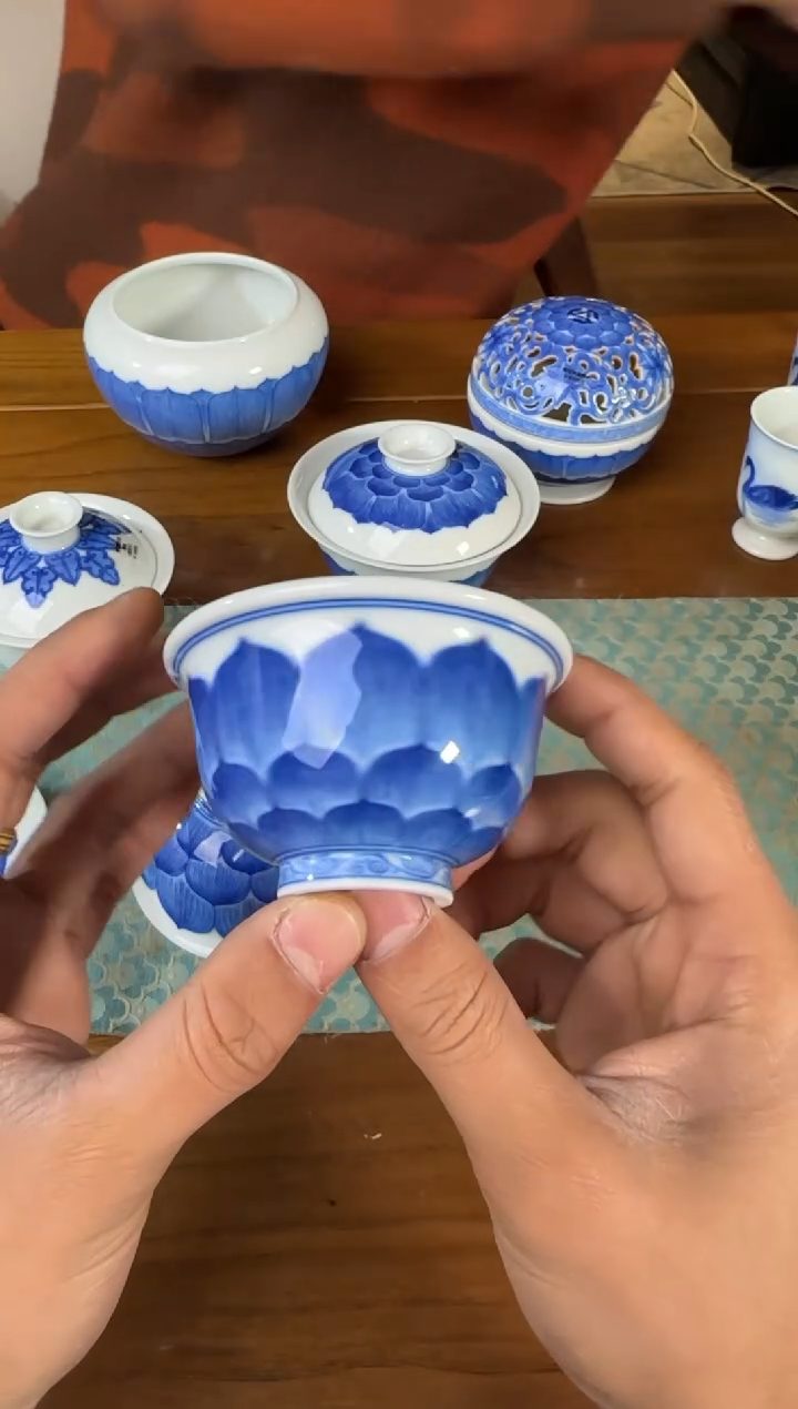 【****彭妙色 青花佛莲 小压手