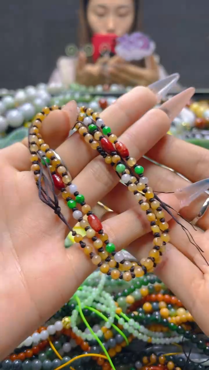 颈饰未镶嵌翡翠3MM