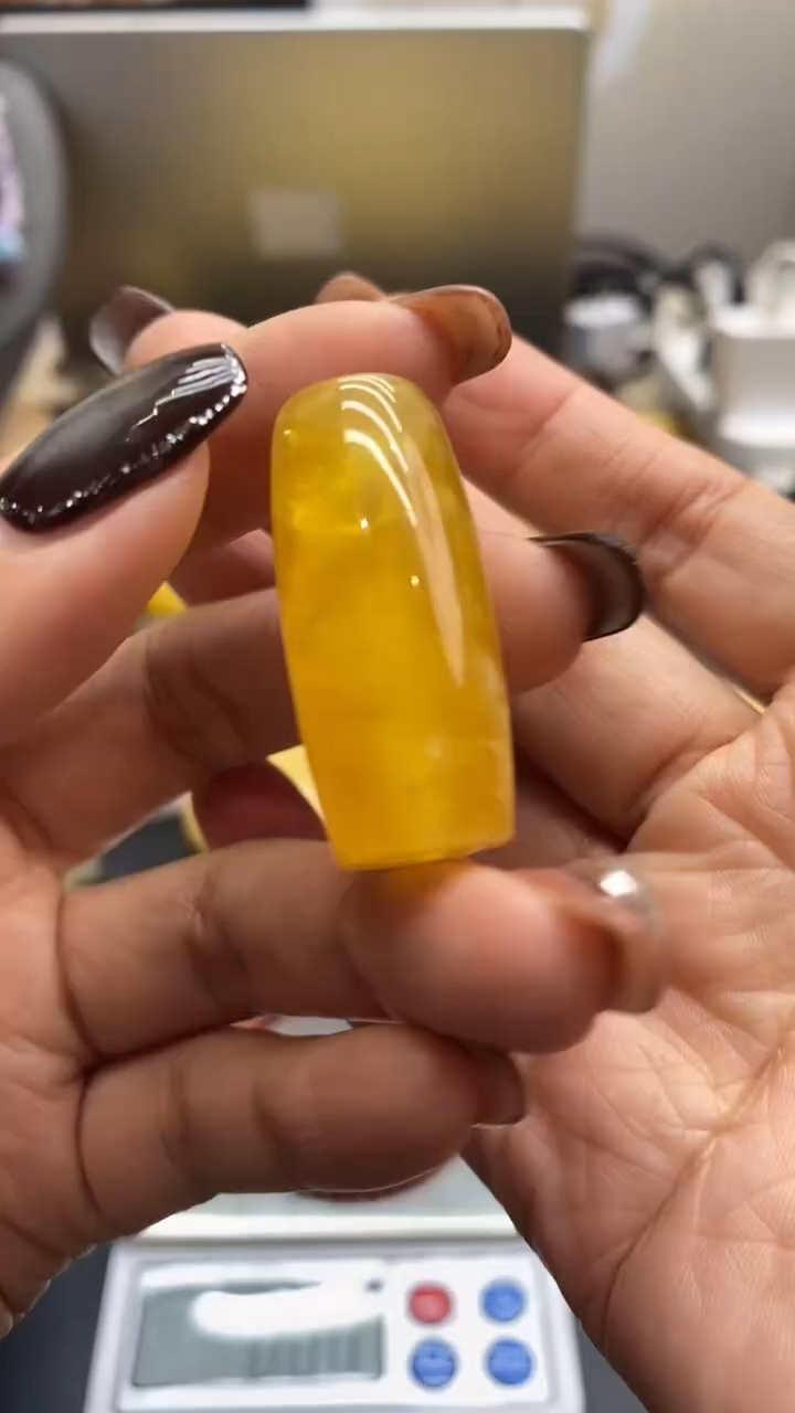 琥珀未镶嵌珠宝奇石978