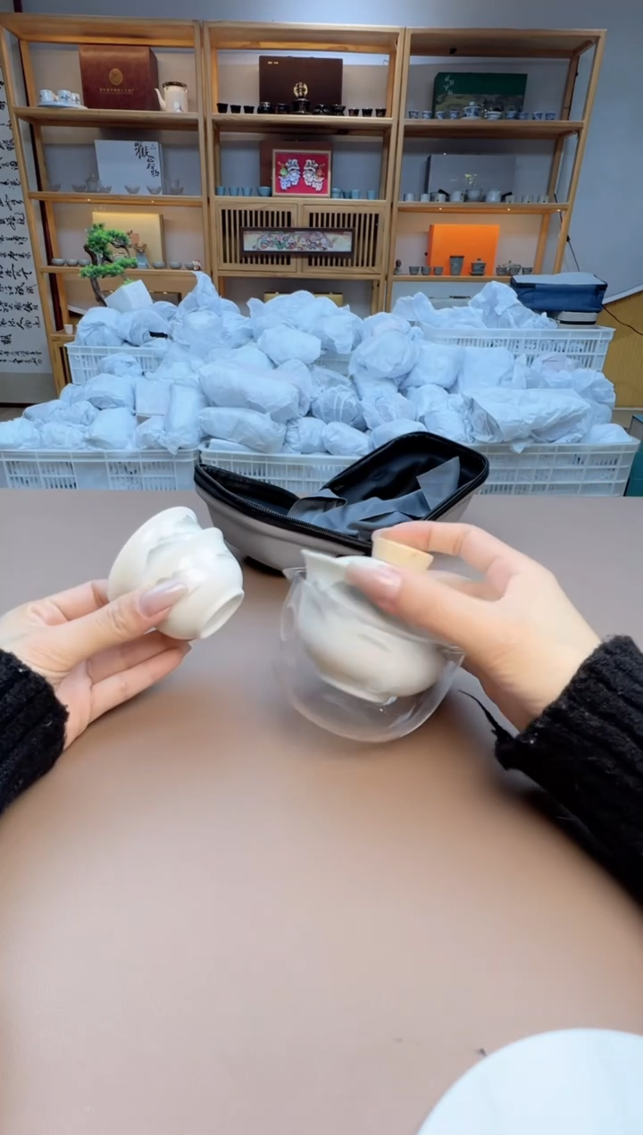 【闪购商品】摆件瓷制品S1111111111111