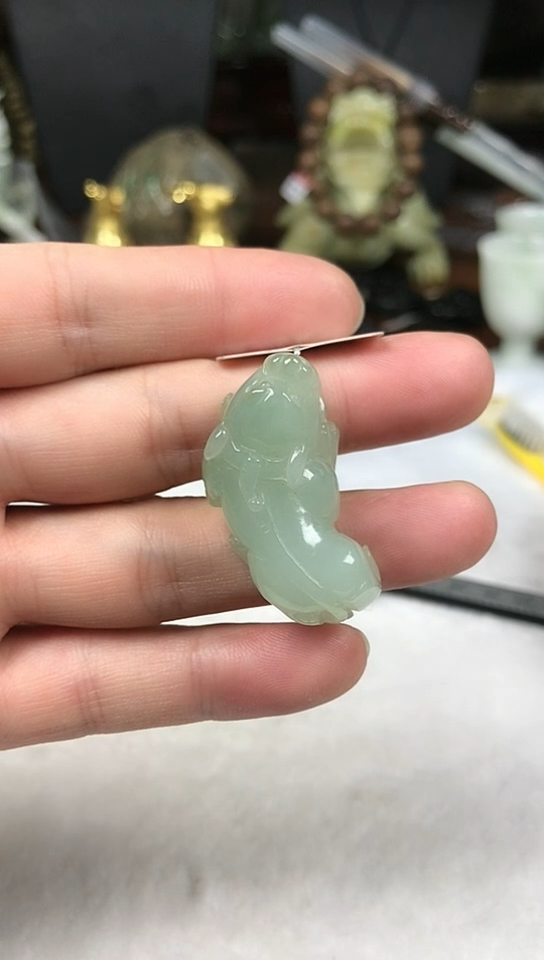 翡翠挂件未镶嵌貔貅