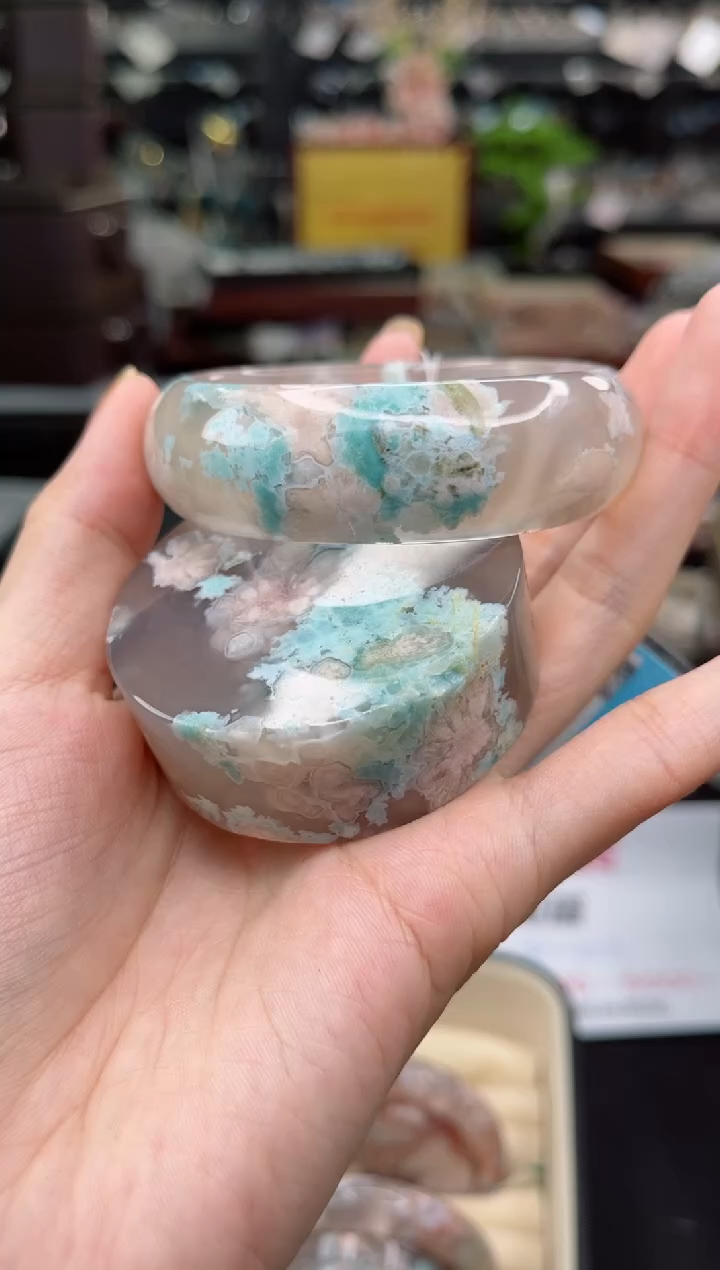 【闪购商品】石英质玉手镯未镶嵌57圈口（赠品镯心）2S9010