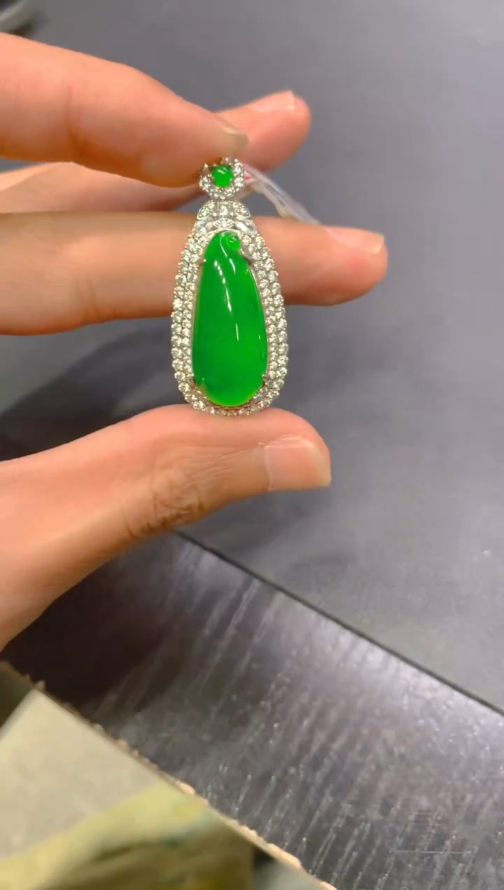 【闪购商品】定制翡翠未镶嵌18定制翡翠.多样性发货-发其一