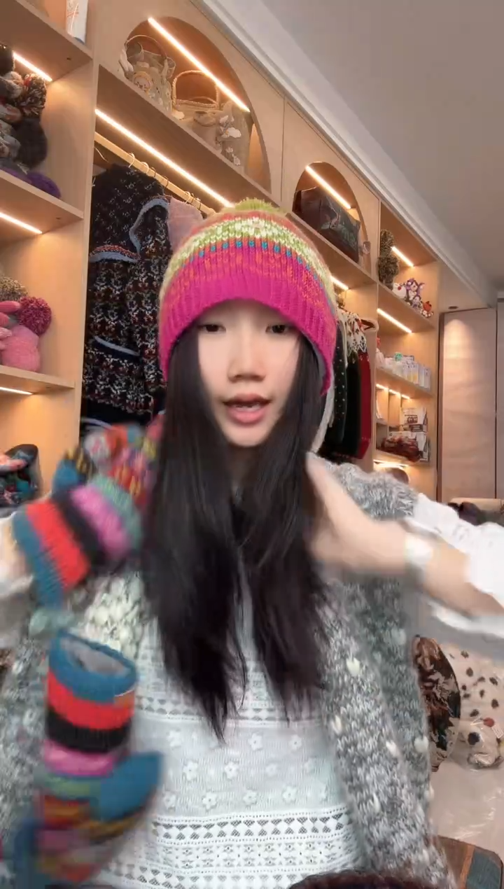 羊毛火龙果单球帽