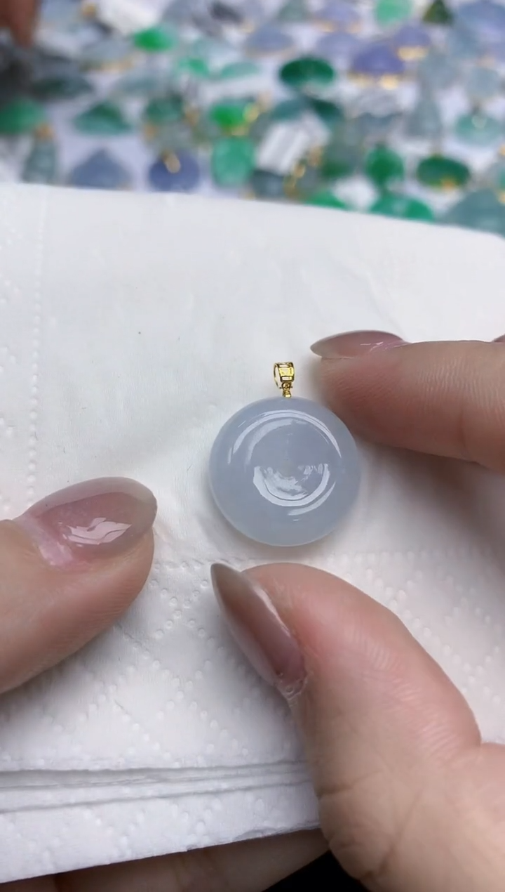 【闪购商品】翡翠颈饰未镶嵌天然翡翠A货