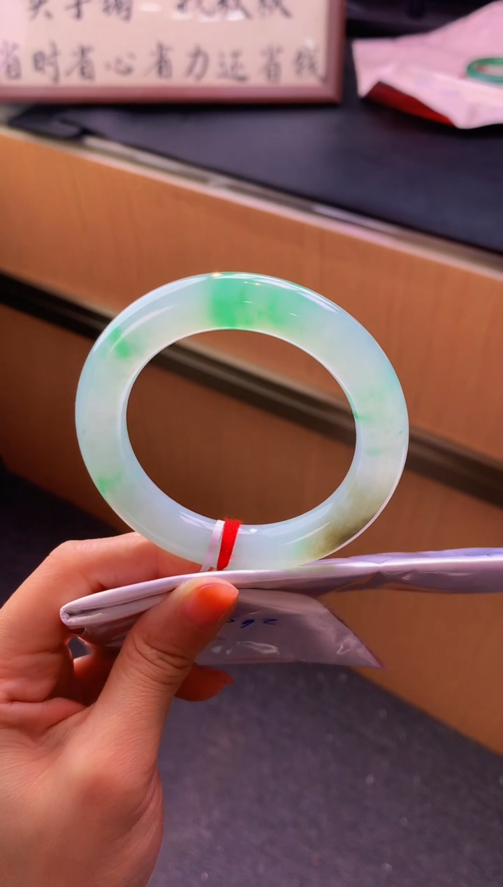 未镶嵌手镯翡翠-C17 圈口55.7 全款26万 定金2万