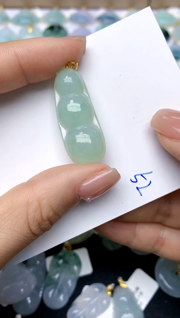 【闪购商品】翡翠颈饰18K金镶嵌52天然A货翡翠