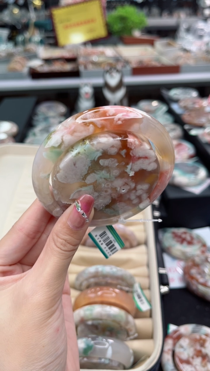 【闪购商品】石英质玉手镯未镶嵌61圈口（赠品镯心）S945112