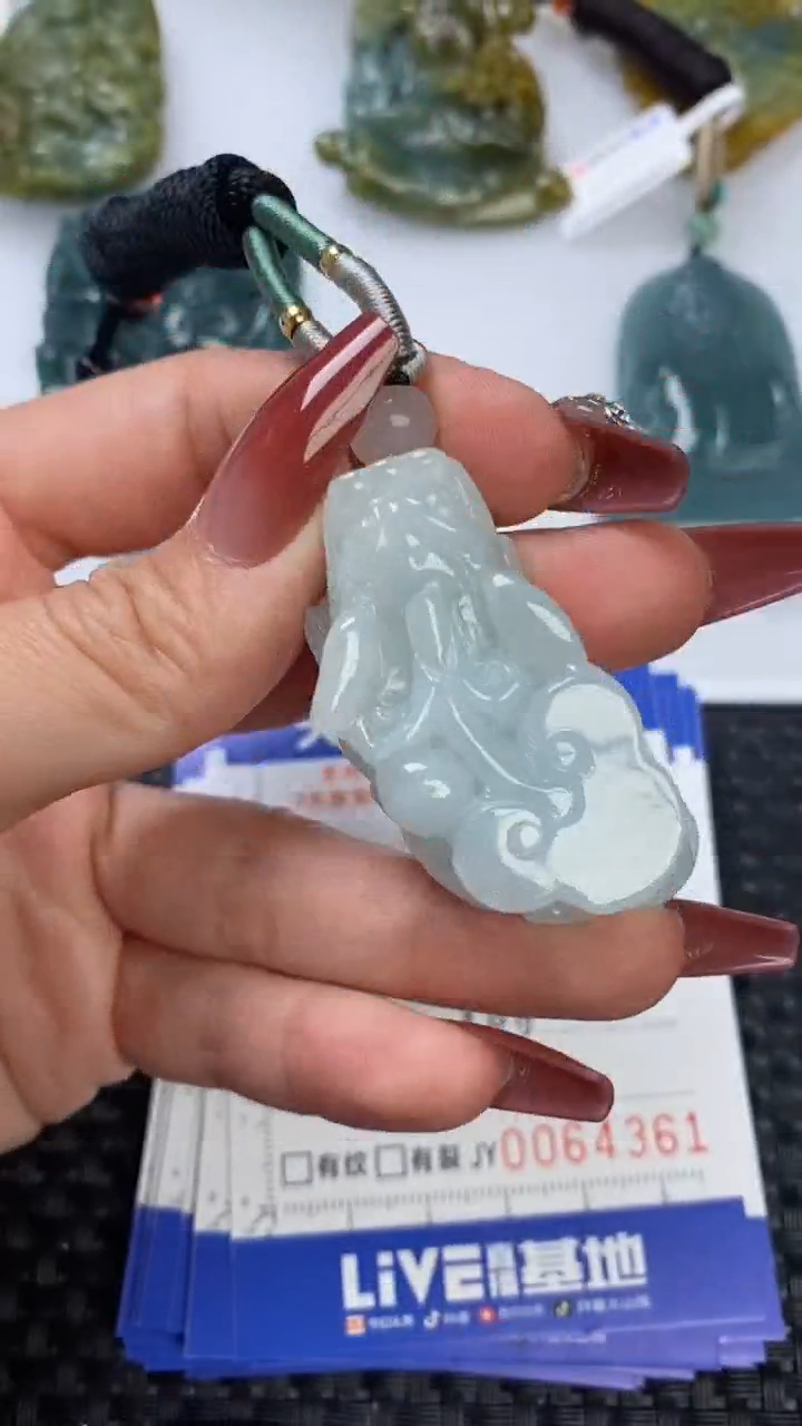 【闪购商品】翡翠颈饰未镶嵌1111111111111111