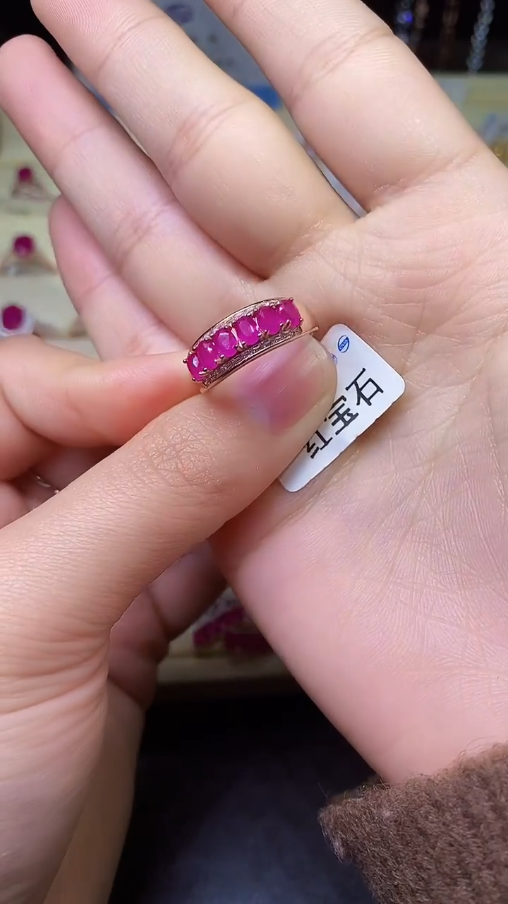 【闪购商品】红宝石戒指银S925镶嵌.........