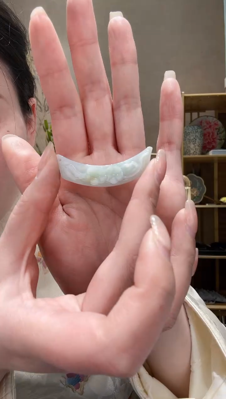 【闪购商品】翡翠颈饰未镶嵌吊坠