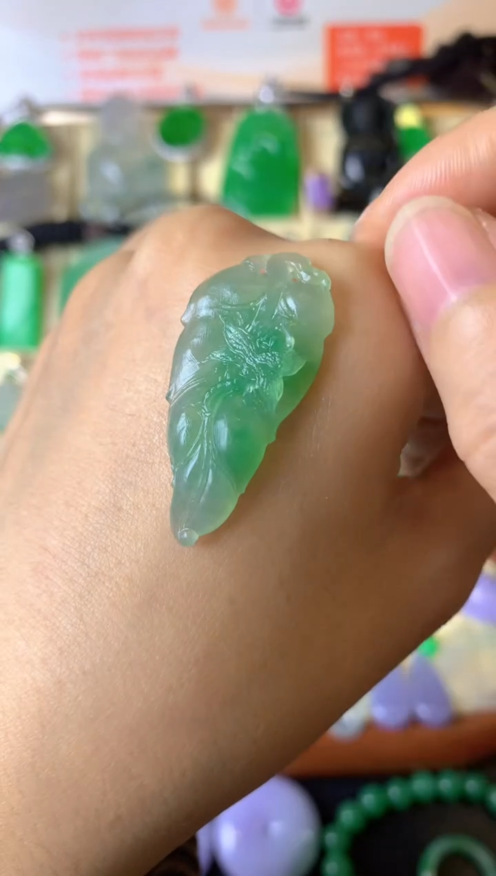 【闪购商品】定制翡翠未镶嵌毛货抛光