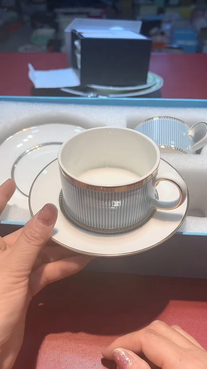 【闪购商品】瓷片锅碗瓢盆一件不剩