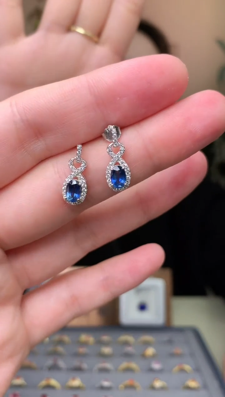 【闪购商品】蓝宝石耳饰银S925镶嵌耳饰