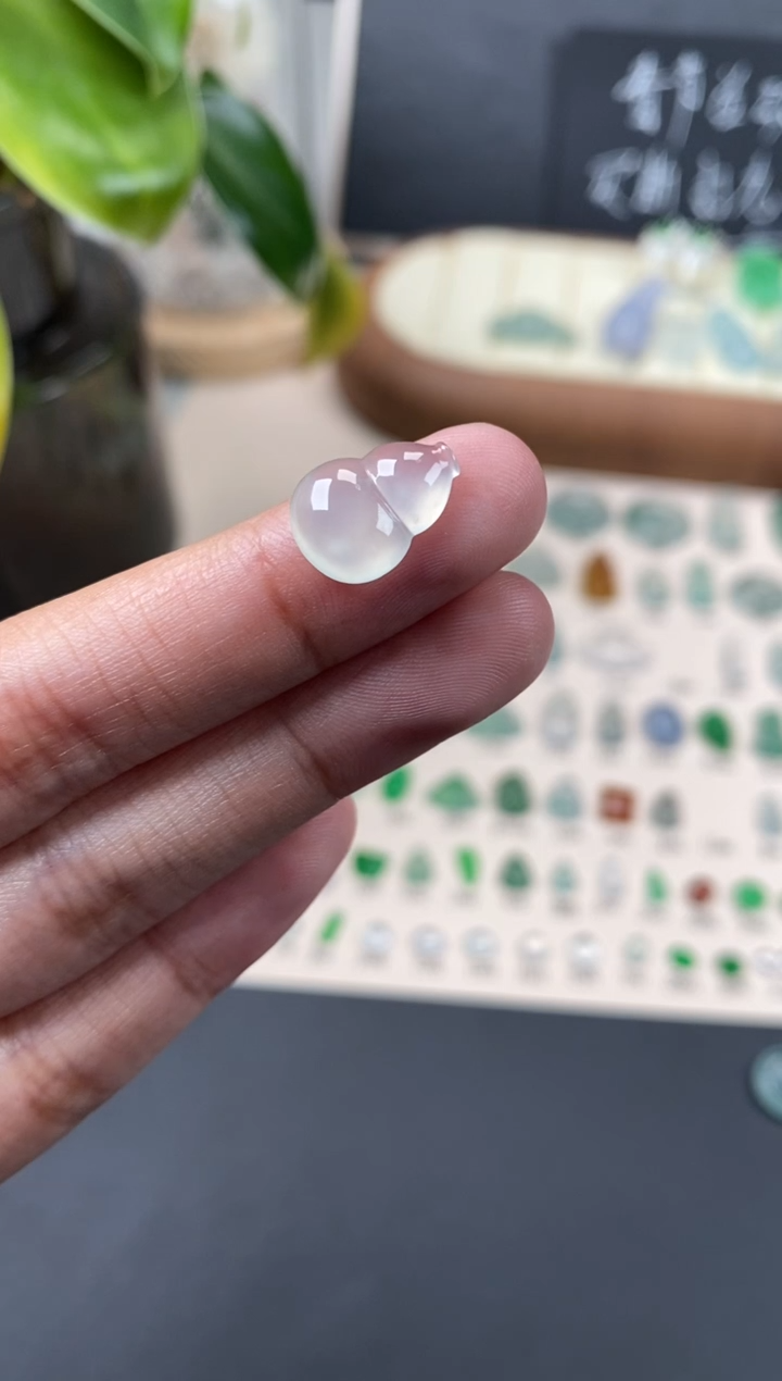 【闪购商品】翡翠颈饰未镶嵌翡翠冰种葫芦