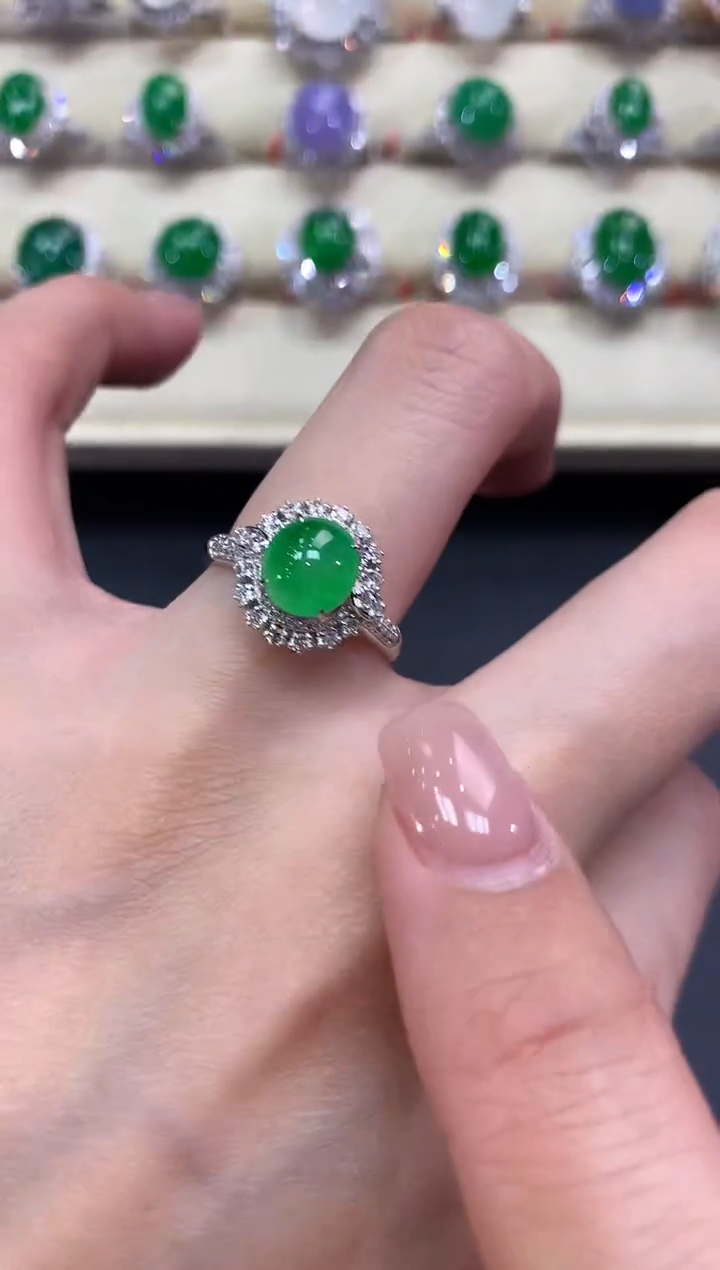 【闪购商品】翡翠戒指18K金镶嵌a142         