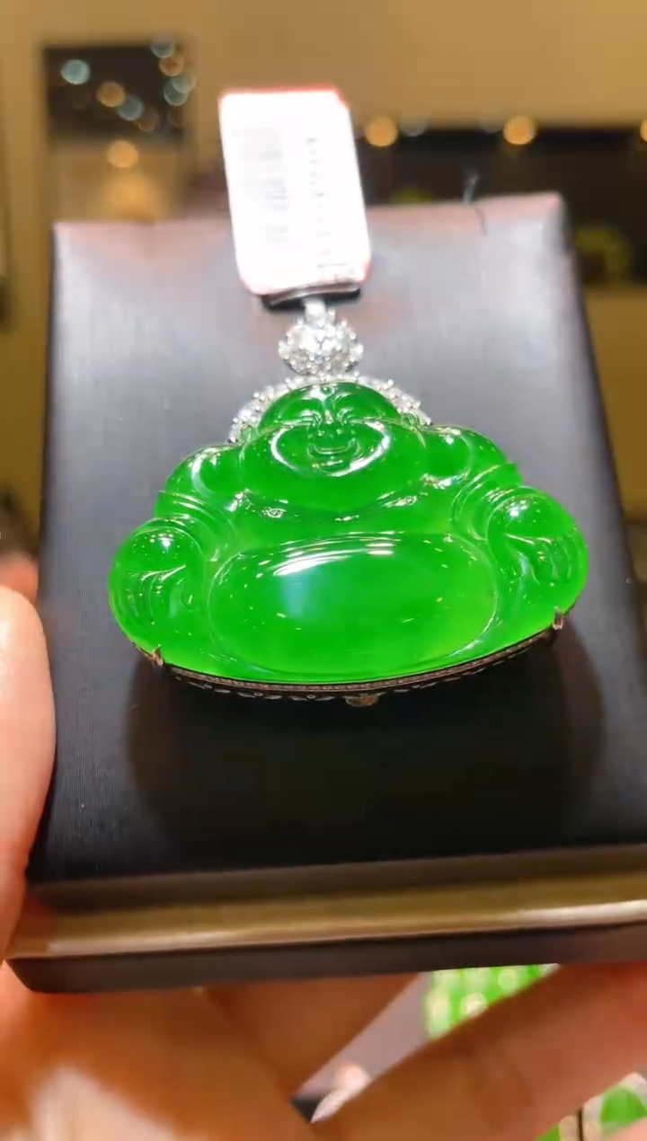 【闪购商品】翡翠吊坠(赠链)18K金镶嵌A91