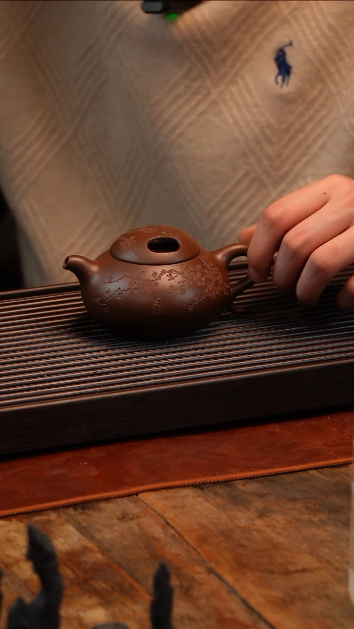 【闪购商品】紫砂茶壶刻绘牛盖壶