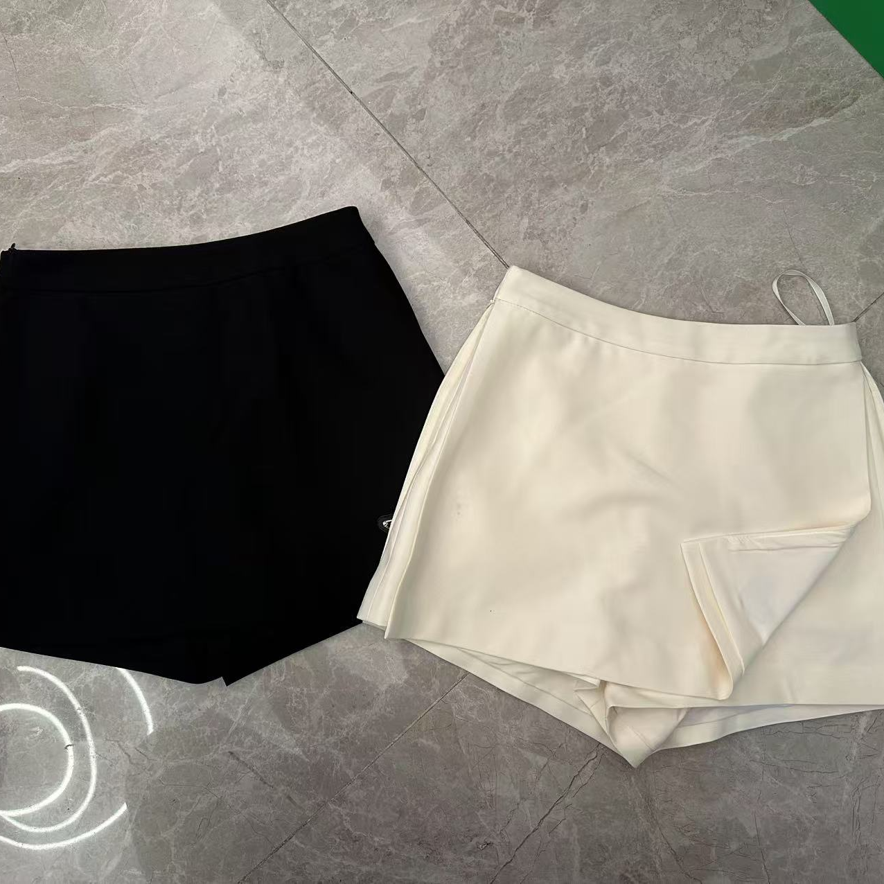 A055 两色短裙显瘦修身显腿瘦女（靠谱哥）
