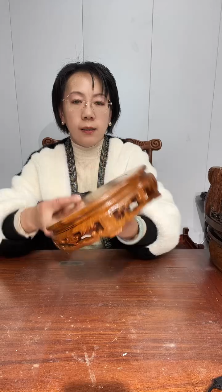 木老花圆形21.5*23*6.5  