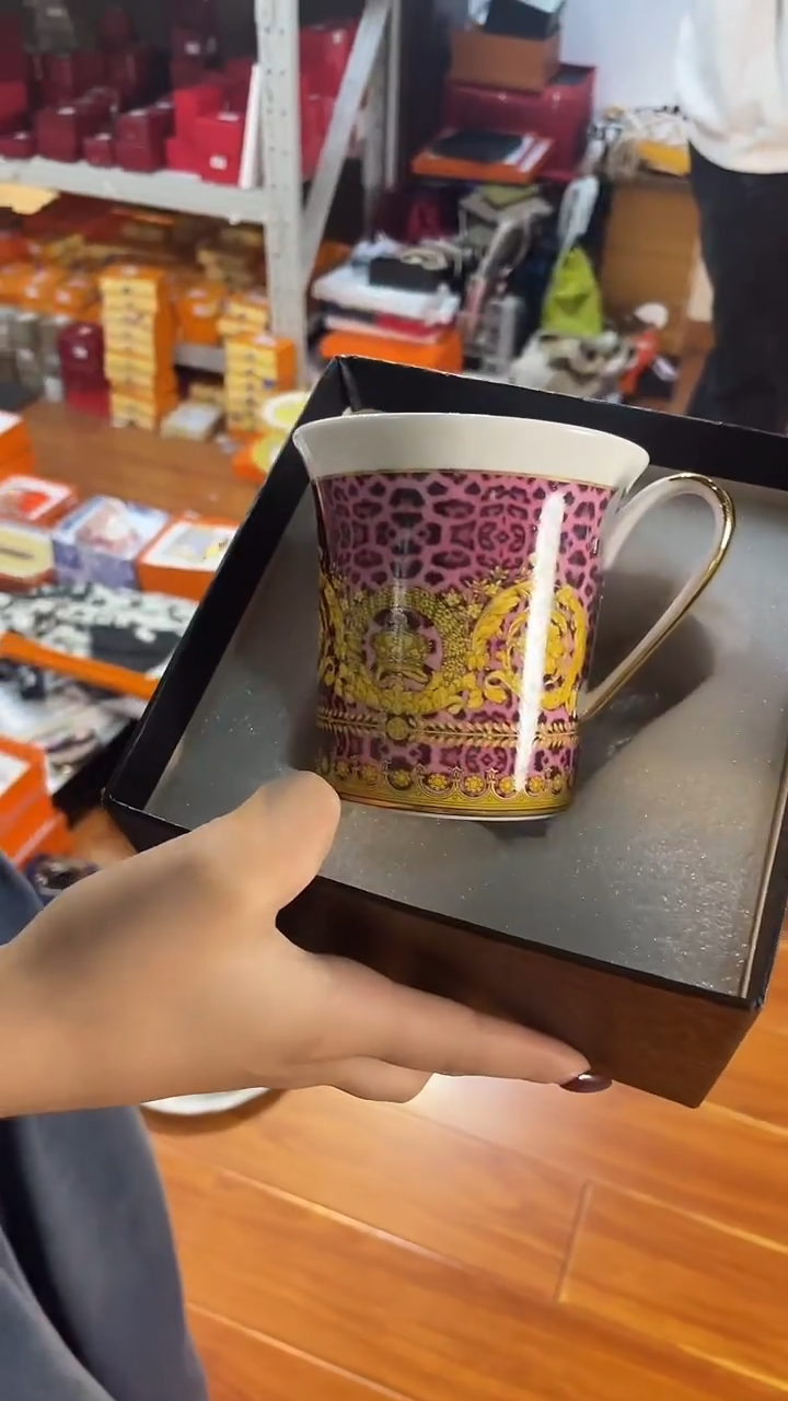 杯鸿辉家品牌瓷器，京东包邮！