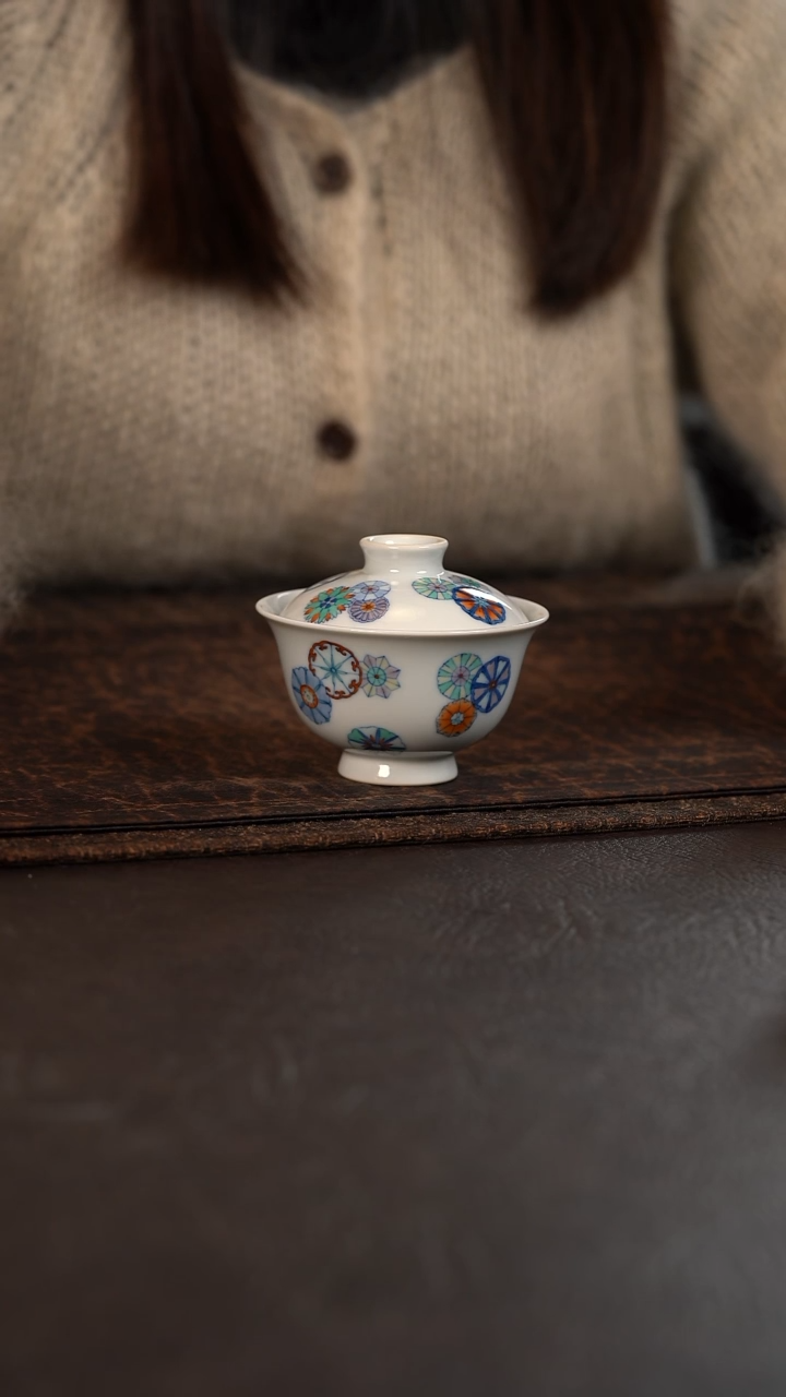 【闪购商品】杯云霞珍藏斗彩皮球花小盖碗